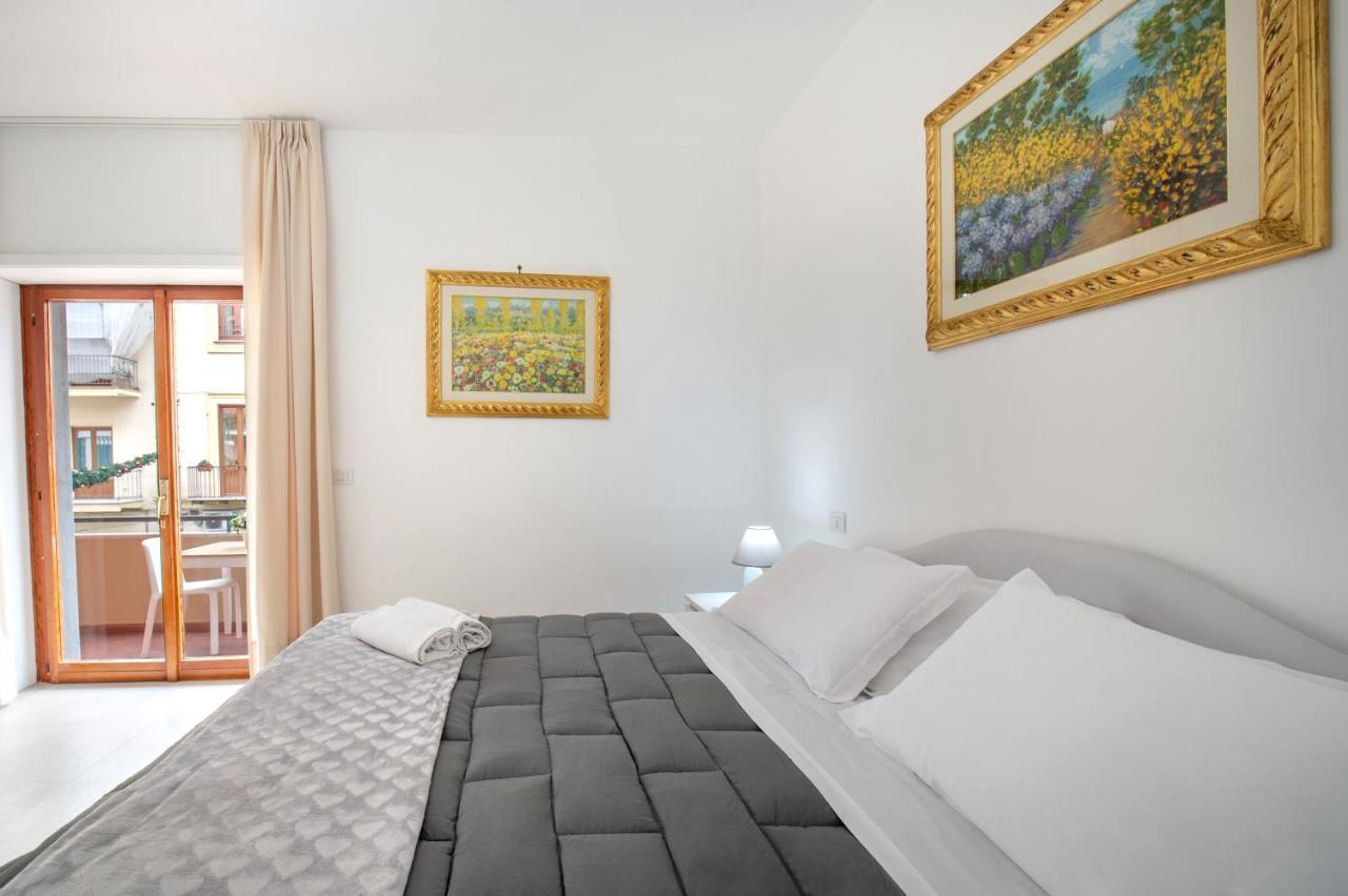 Lauro Charme B&B Di Rosanova Rosa 索伦托 外观 照片