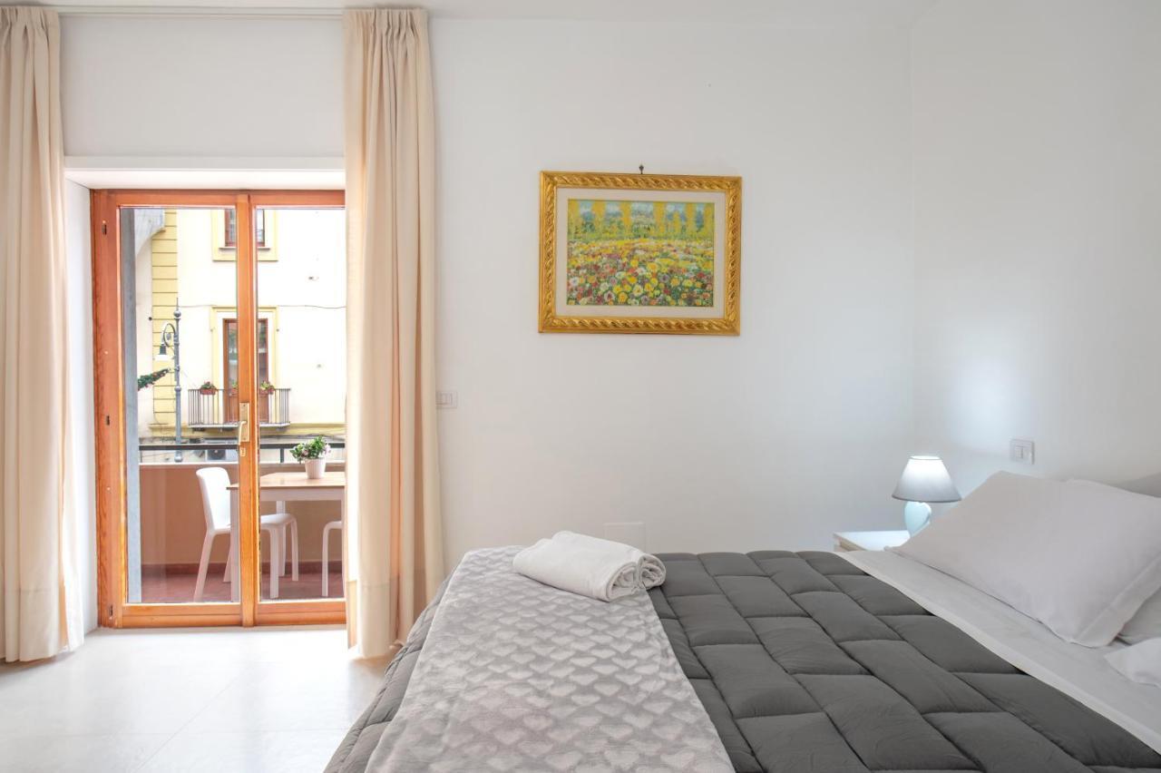 Lauro Charme B&B Di Rosanova Rosa 索伦托 外观 照片